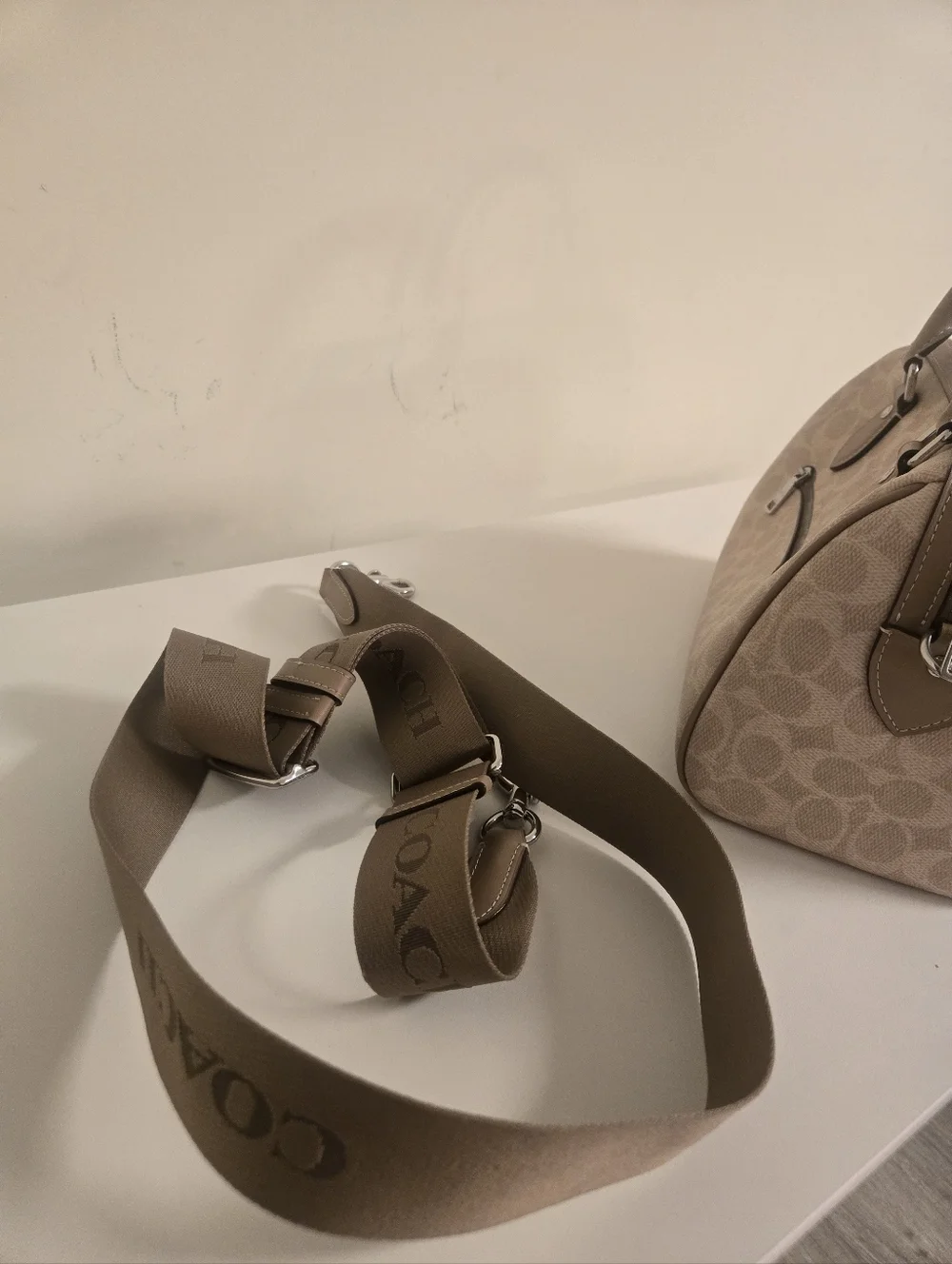 Coach Signature Medium Rowan Satchel Taipe Colorblock - Picture 4 of 16